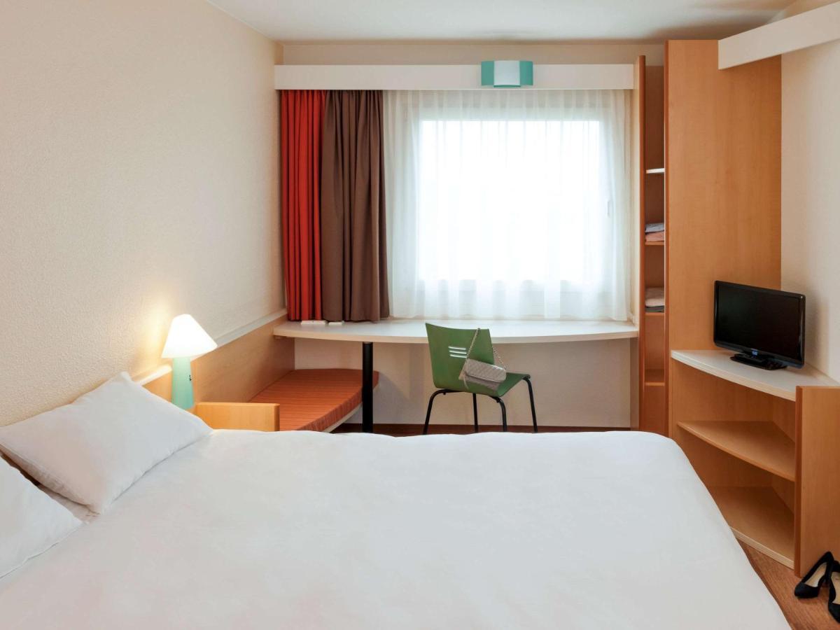 ホテル Ibis Tours Sud シャンブレー・レ・トゥール エクステリア 写真