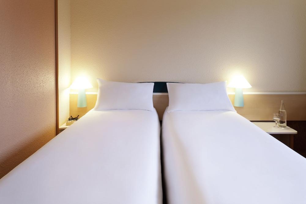ホテル Ibis Tours Sud シャンブレー・レ・トゥール エクステリア 写真