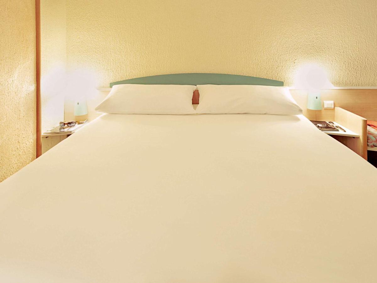 ホテル Ibis Tours Sud シャンブレー・レ・トゥール エクステリア 写真